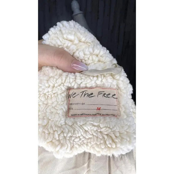 We The Free Teddy Swing Jacket Ivory Size M Cropped Button Front Cozy Casual - Picture 6 of 6